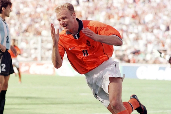 Dutch Footballer - Dennis Bergkamp