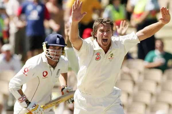 One Of The Top 10 Fastest Bowlers To 400 Test Wickets - Glenn McGrath