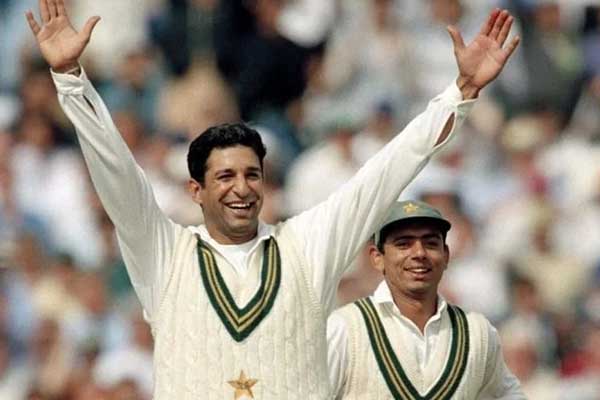One Of The Top 10 Fastest Bowlers To 400 Test Wickets - Wasim Akram