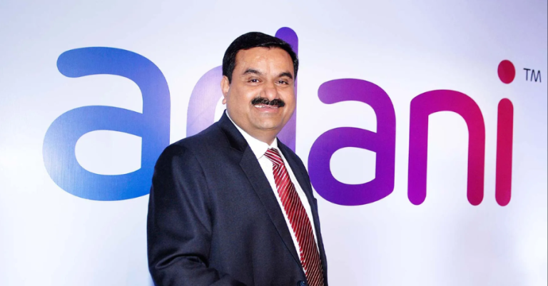 India's Richest Man Gautam Adani Plays Rummy?