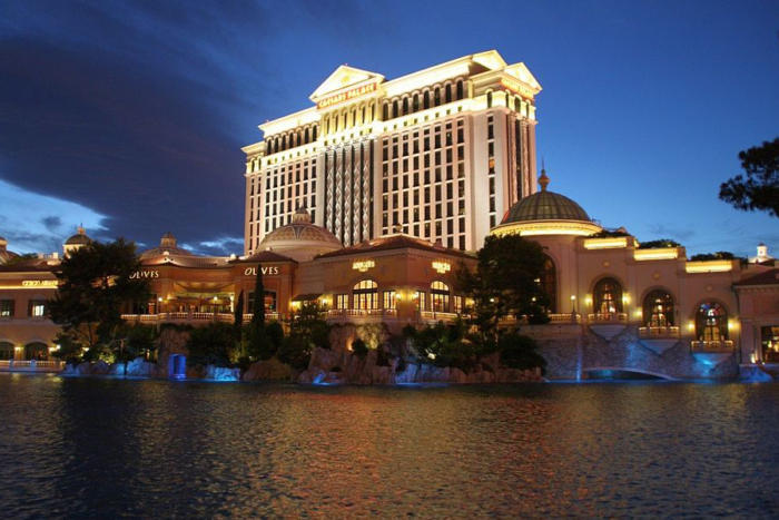 Caesars Ent fined £13m for 'serious, systematic failings'
