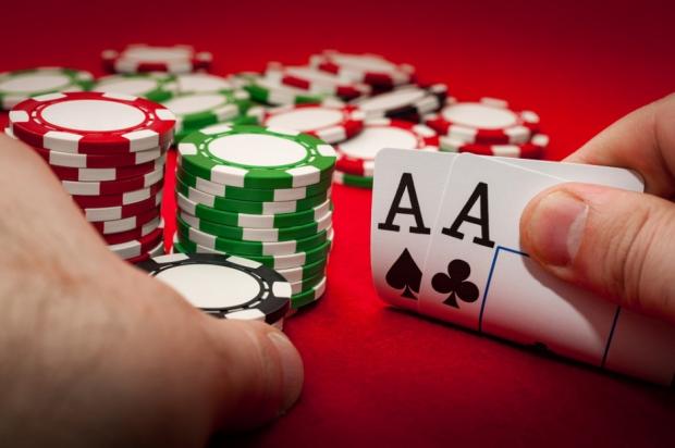 5 Reasons why you should play poker