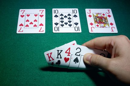 A Basic Guide to Omaha Poker