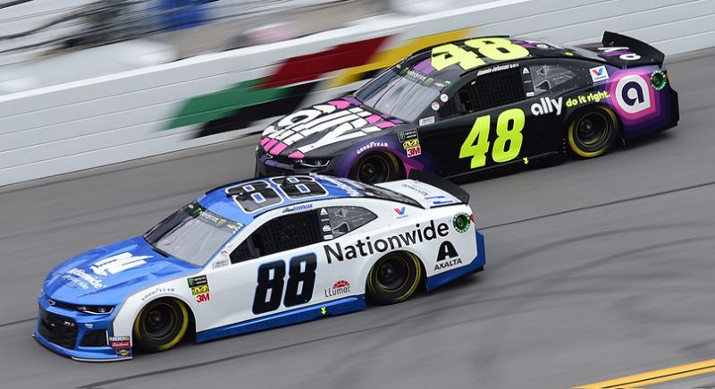 NASCAR now open to betting on its races