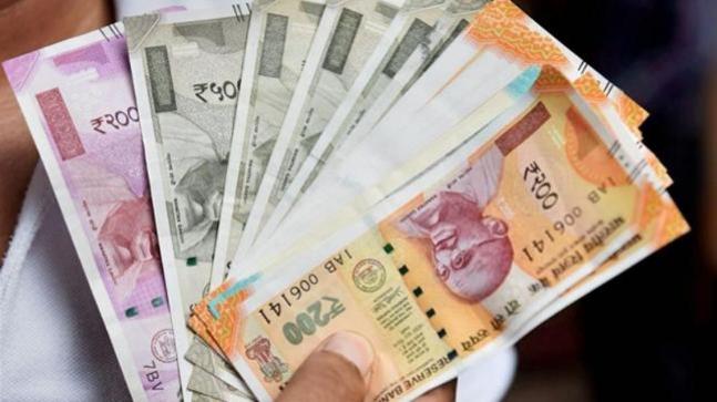 Nepal bans high denomination Indian currency notes