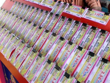 Seven lottery parlours raided in Mumbai