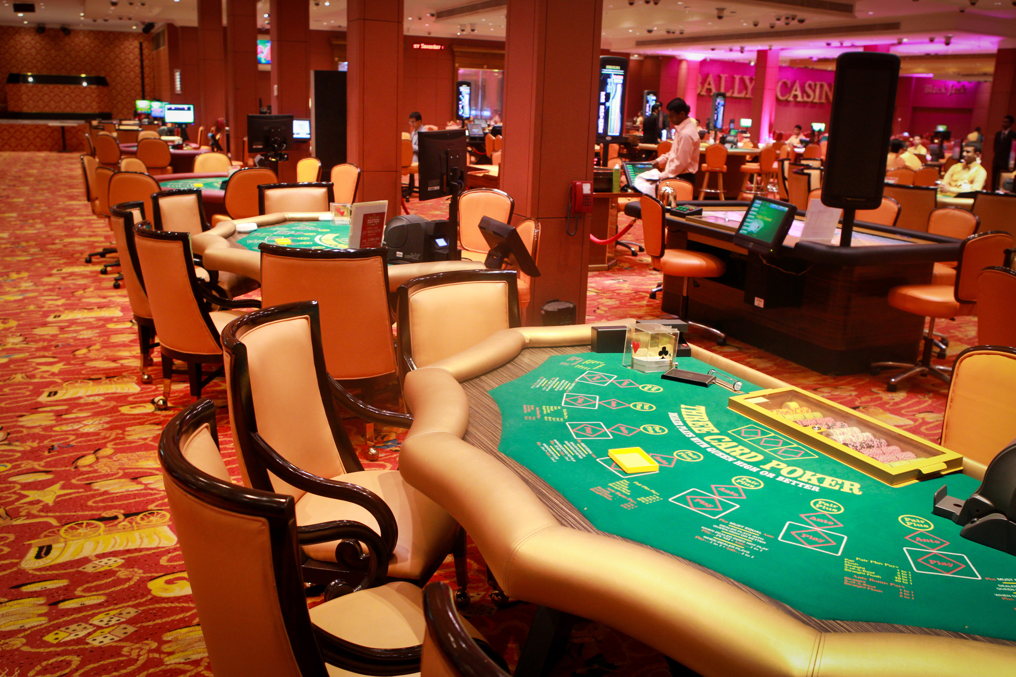 Sri Lanka doubles casino license fee; introduces $50 entry
