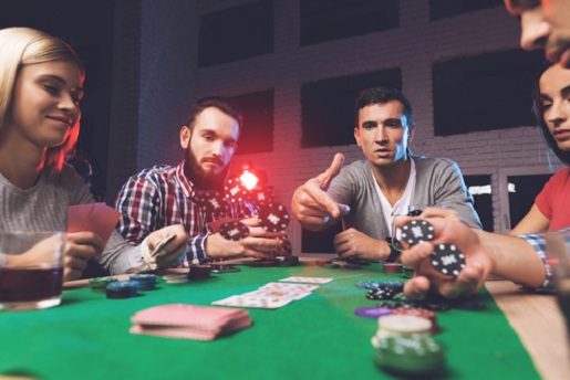 Tips to Help You Bluff Successfully in Poker Games