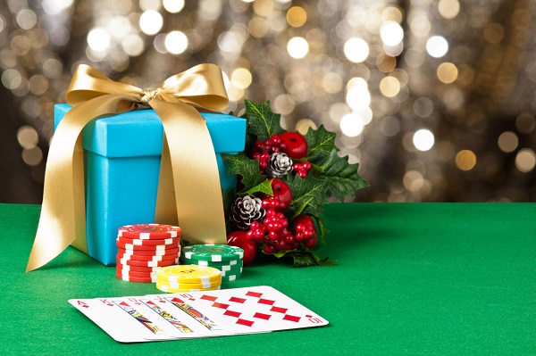 Top 10 Christmas Gifts for Poker Players in India