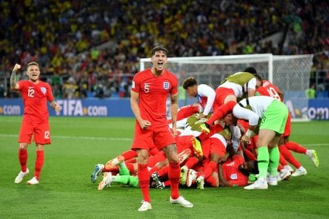 Penalty shootout win gets England to quarters