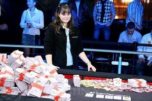 Annette Obrestad: Youngest Player To Win A WSOP Bracelet!