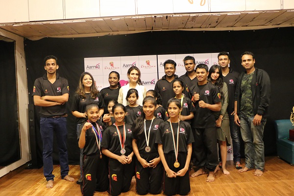 Spartan and Fatima Shaikh felicitate MukkaMaar girls