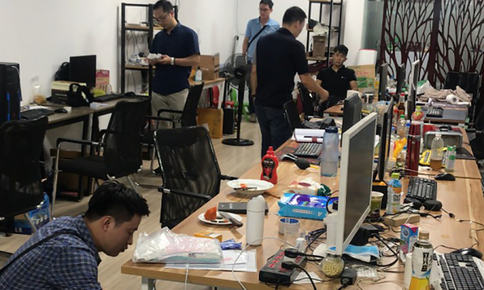 Vietnamese police arrests 16 in online gambling raid Vietnamese police arrests 16 in online gambling raid