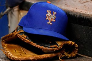 Mystery Man Sheldon Adelson Joins Bidding for Mets