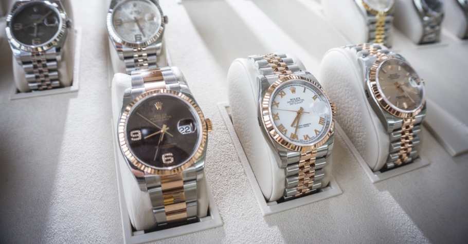 Luxury Watches That Poker Players Wear