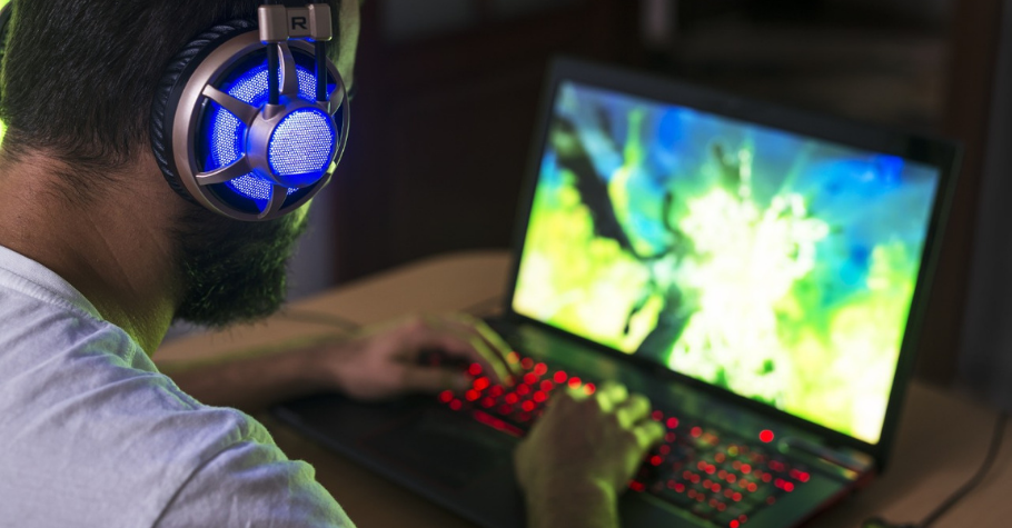 CES 2021: Top 5 Gaming Laptops For Heavy Duty Video Games