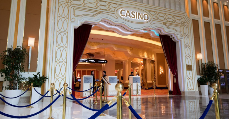 Woman Employee Suspected in South Korea's Landing Casino $13 Million Cash Heist