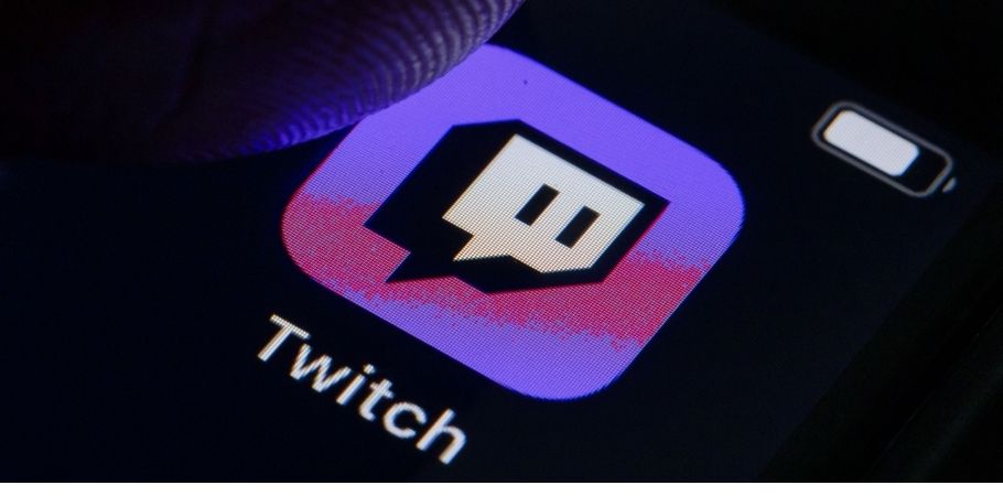 Twitch has apparently removed the ‘hot tub’ comments from its official channel chat. According to reports, the users are unable to type the phrase ‘hot tub' in the channel’s official chat. Many suspect that the phrase is being removed by moderators. 