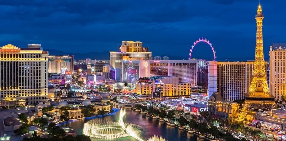 Casinos And Resorts Return To Las Vegas