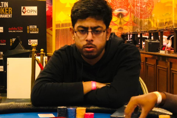 Defending champ Aayush Arya looks determined