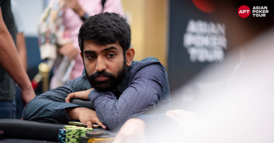 Abhinav Iyer Scoops A Pot!