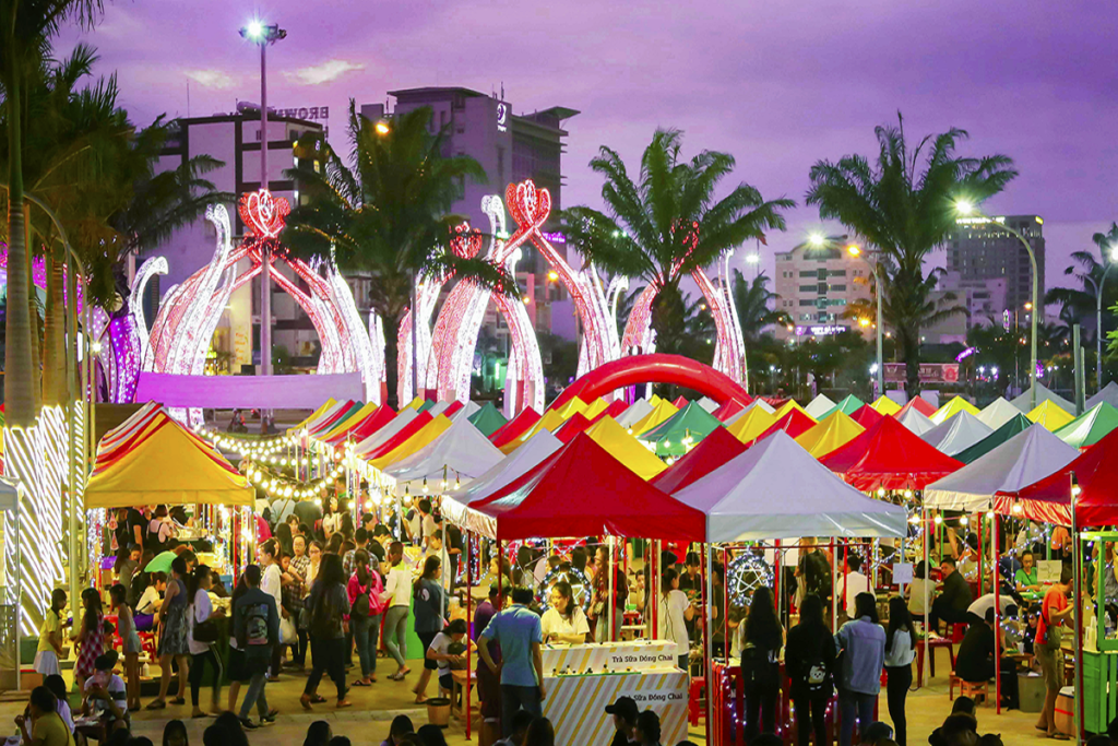 Da Nang Night Markets