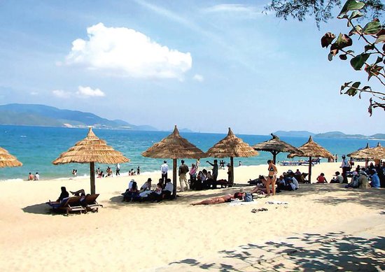 Non Nuoc Beach