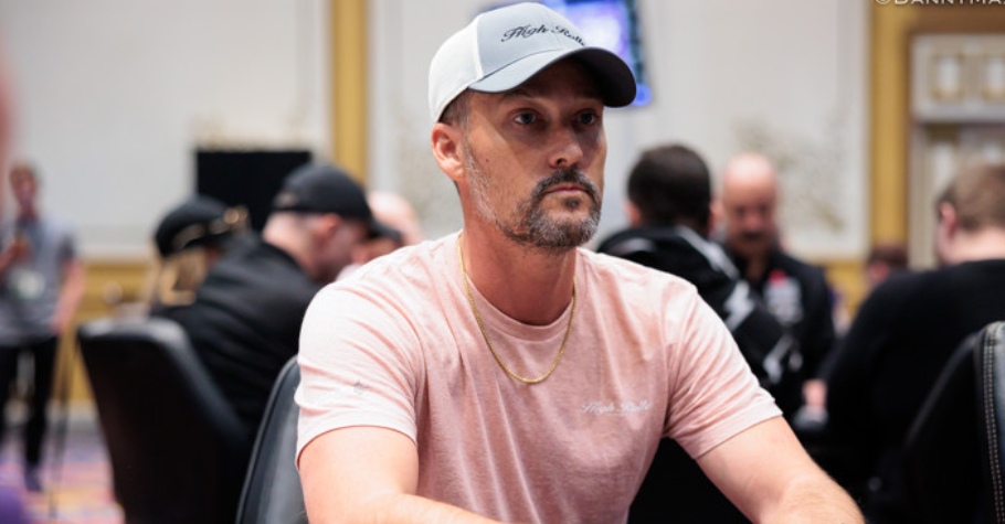 Dustin Bailey Randomly Bought Into The 250K WSOP HR And Ended Up Day 1 Chip Lead