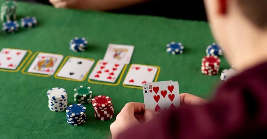 Behind The Scenes: How Poker Tournaments Are Organized And Run